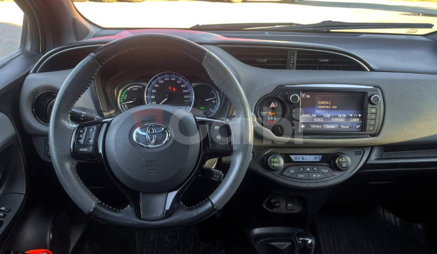 Toyota Yaris 1.5 Hybrid Style e-CVT