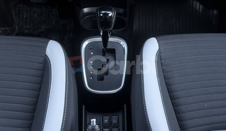 Toyota Yaris 1.5 Hybrid Style e-CVT