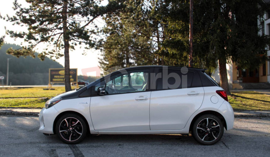 Toyota Yaris 1.5 Hybrid Style e-CVT