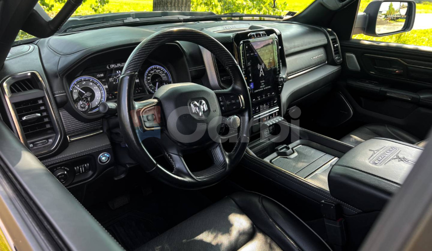 Dodge RAM 1500 5.7 HEMI Limited Black edition