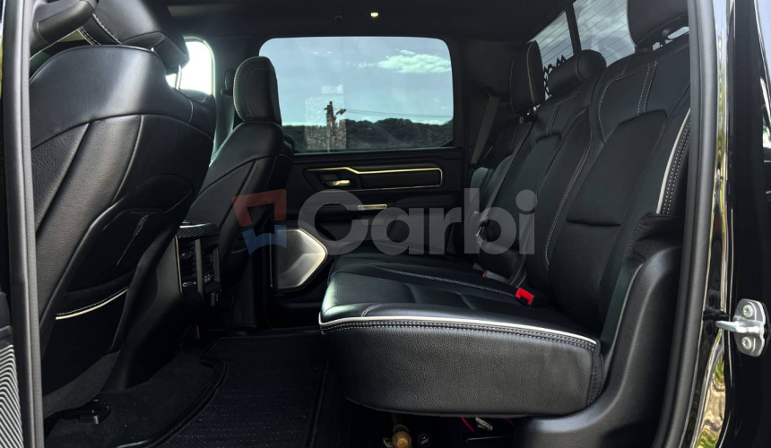 Dodge RAM 1500 5.7 HEMI Limited Black edition