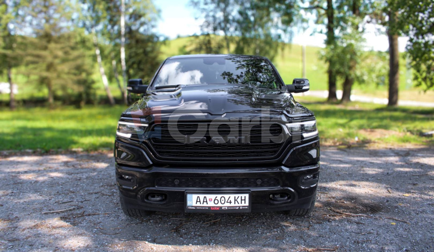 Dodge RAM 1500 5.7 HEMI Limited Black edition