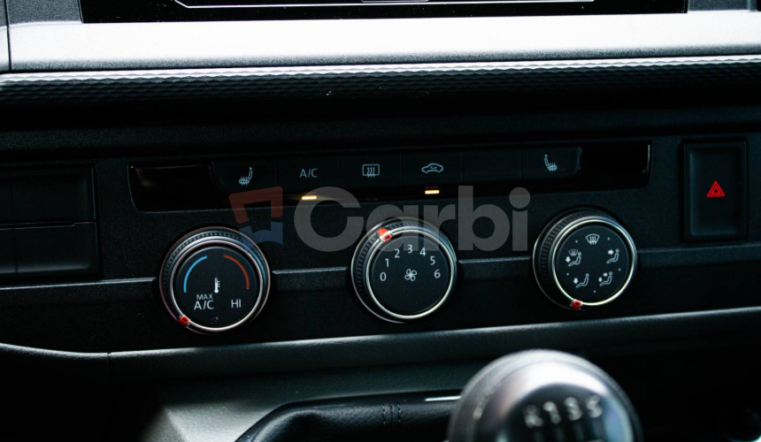 Volkswagen T6 Transporter 2.0 TDI LR FULL LED 1. majiteľ, v záruke