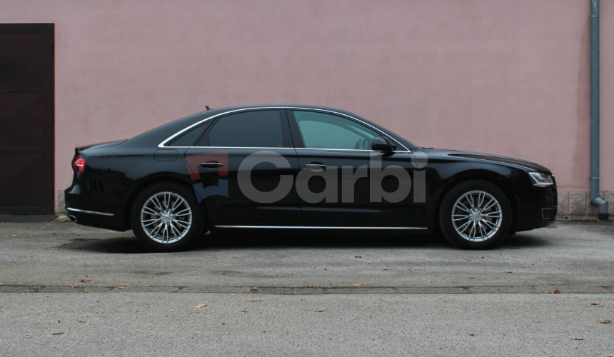 Audi A8 3.0 TDI V6 DPF clean diesel quattro tiptronic