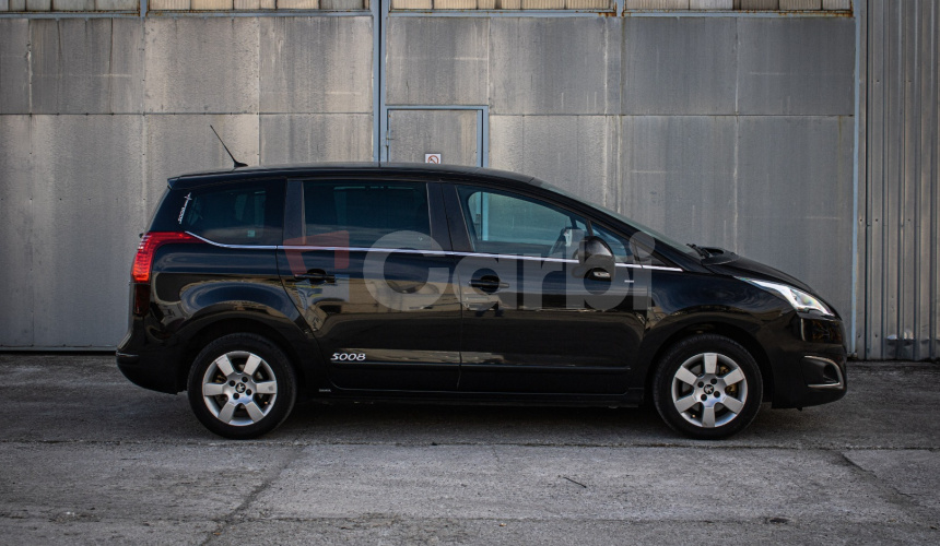 Peugeot 5008 7 miestny 1.6 HDI Automat, Navi