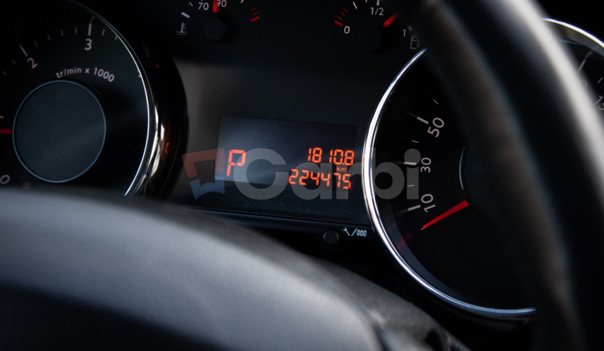 Peugeot 5008 7 miestny 1.6 HDI Automat, Navi