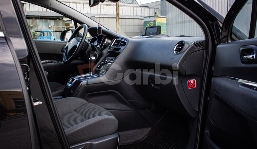 Peugeot 5008 7 miestny 1.6 HDI Automat, Navi