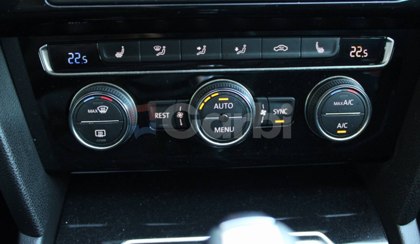 Volkswagen Passat Variant 1.8 TSI BMT Highline DSG Business