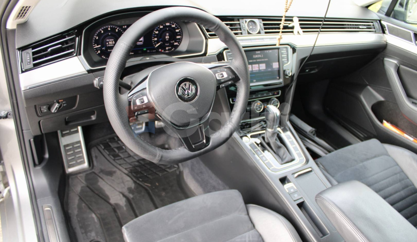 Volkswagen Passat Variant 1.8 TSI BMT Highline DSG Business