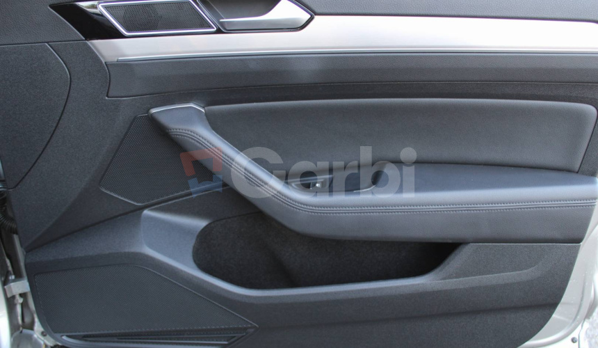 Volkswagen Passat Variant 1.8 TSI BMT Highline DSG Business