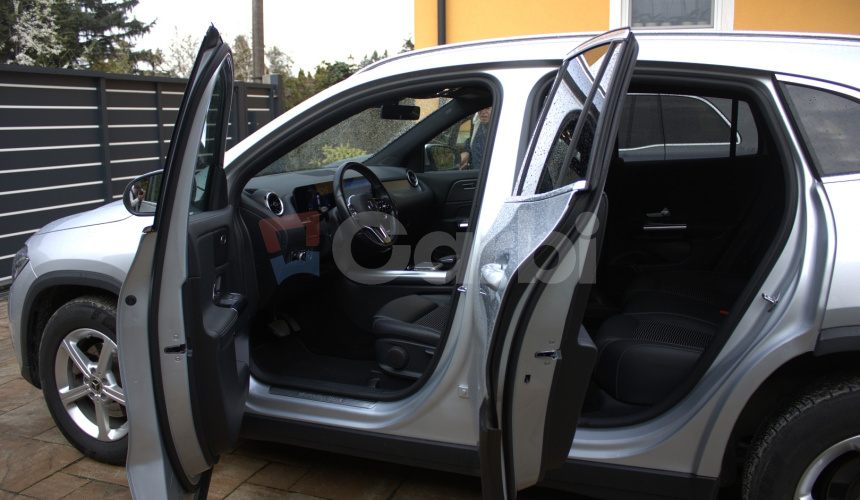 Mercedes-Benz GLA 200 d, AT8, 4MATIC 4x4