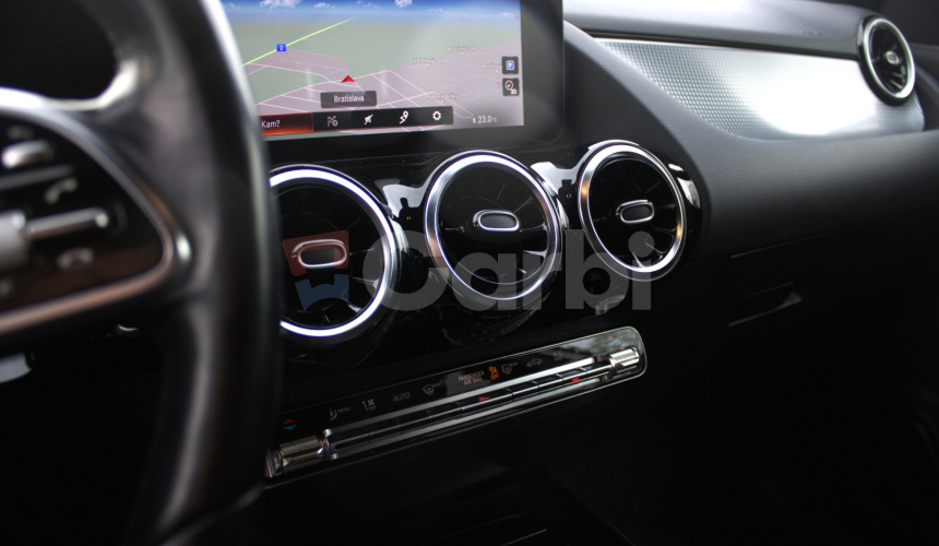 Mercedes-Benz GLA 200 d, AT8, 4MATIC 4x4