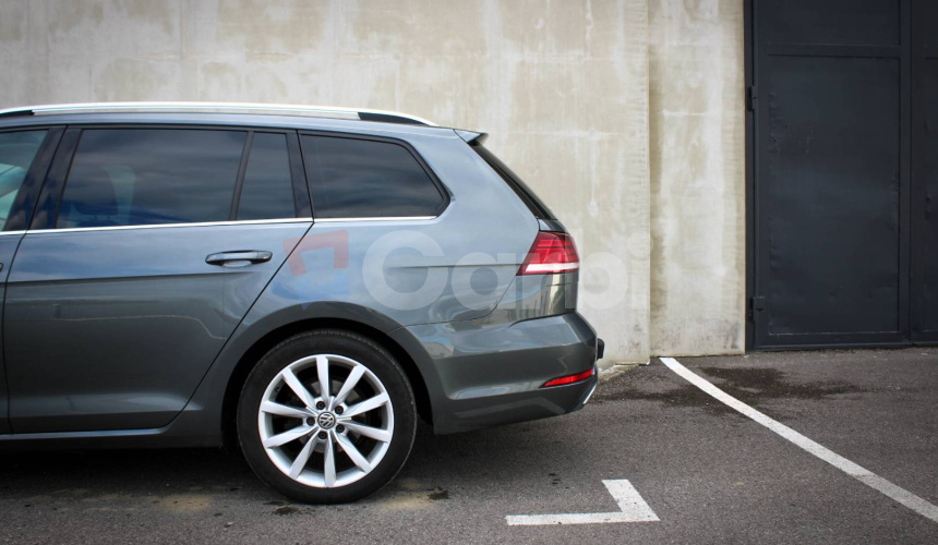 Volkswagen Golf Variant 2.0 TDI Highline DSG