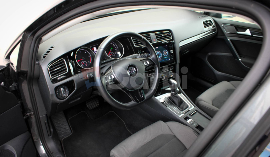 Volkswagen Golf Variant 2.0 TDI Highline DSG