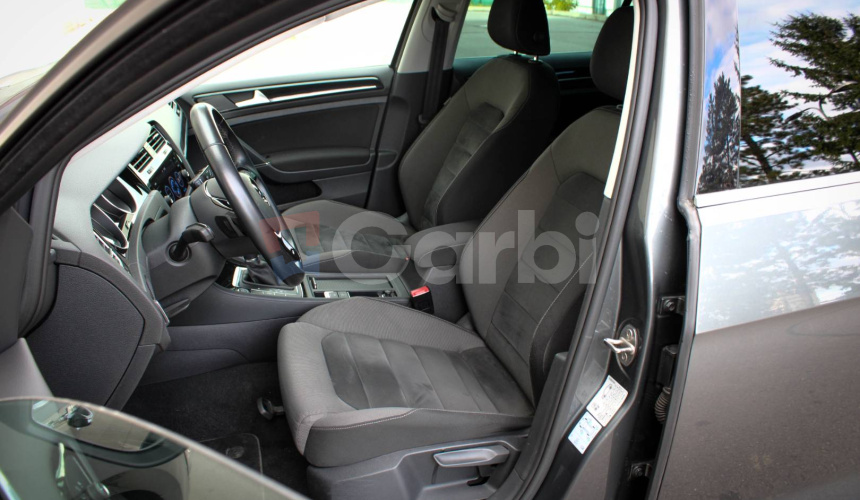 Volkswagen Golf Variant 2.0 TDI Highline DSG