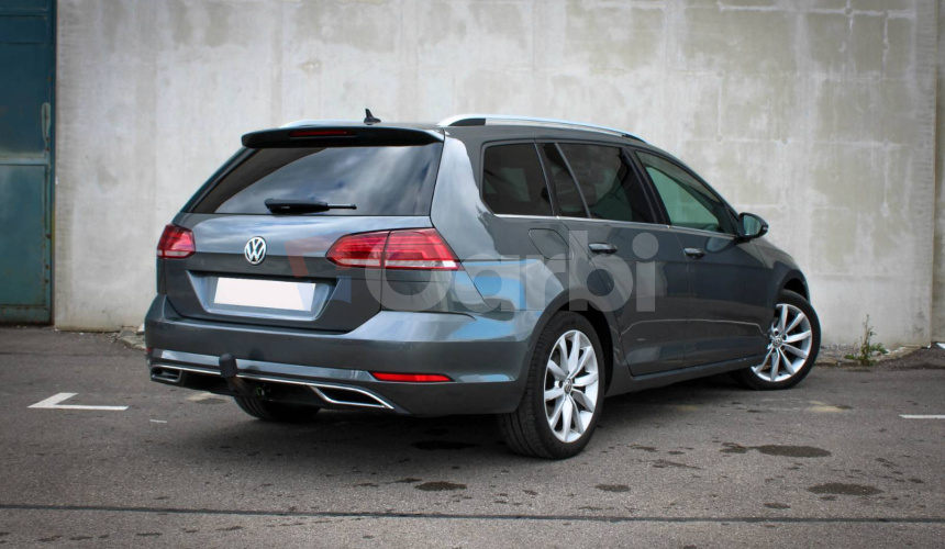 Volkswagen Golf Variant 2.0 TDI Highline DSG