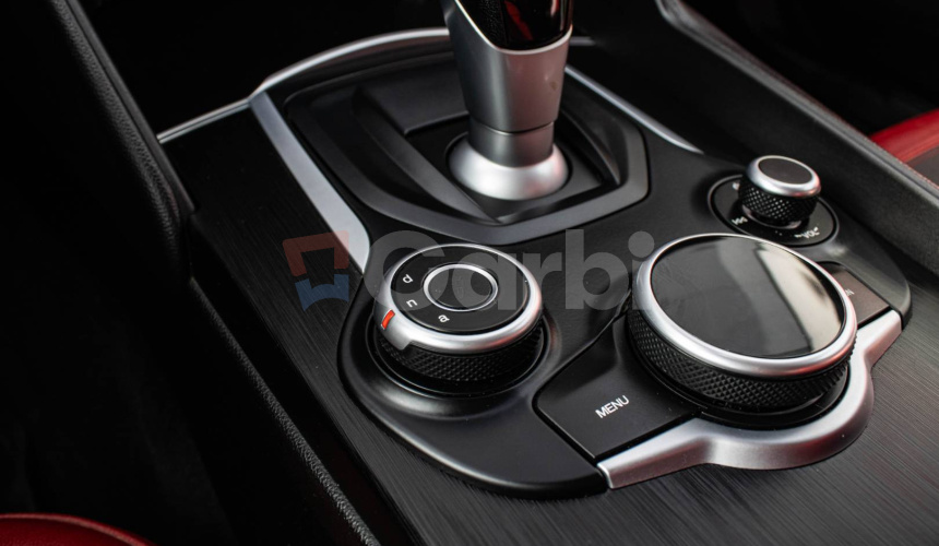 Alfa Romeo Giulia 2.2 Diesel 180 AT Super