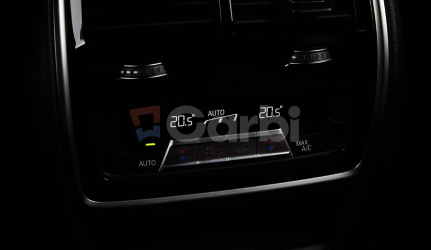 BMW X5 xDrive 40d M Individual, 1. Majiteľ, Slovenské, PPF, Nočné videnie, Laser,DPH