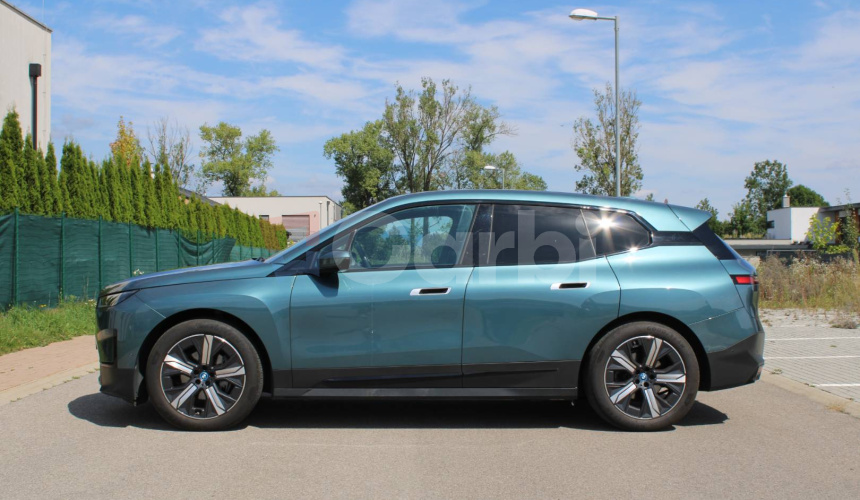 BMW iX 40 xDrive