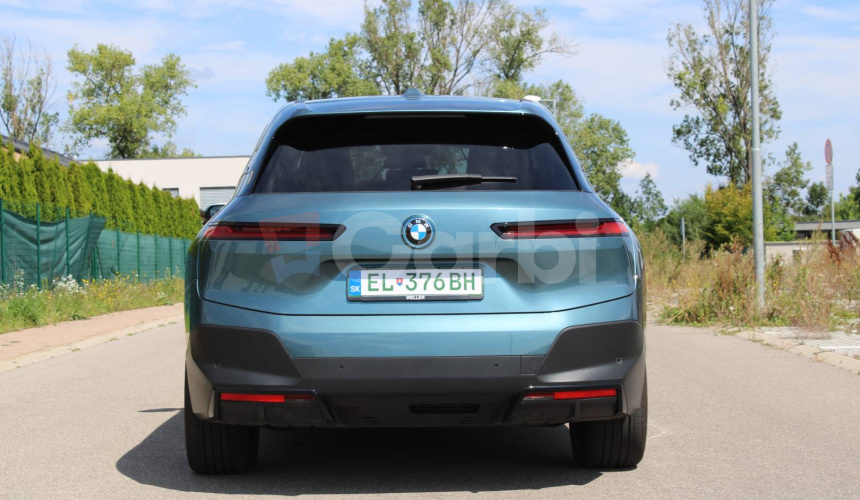 BMW iX 40 xDrive