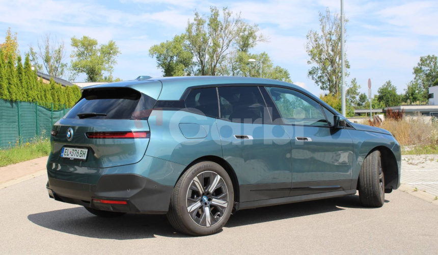 BMW iX 40 xDrive
