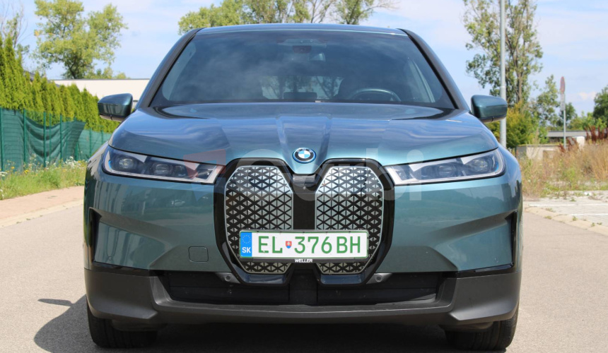 BMW iX 40 xDrive