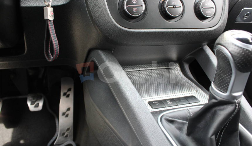 Volkswagen Golf R32 3.2 V6 4-Motion 184kW, M6 5d.