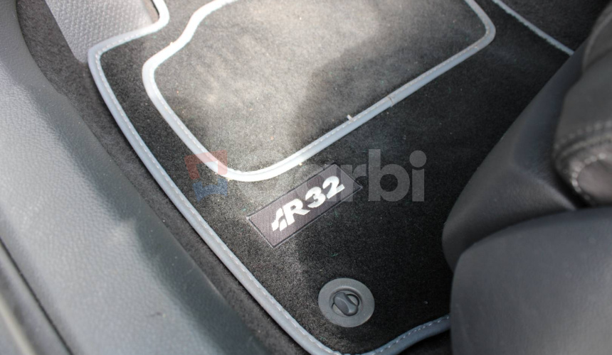 Volkswagen Golf R32 3.2 V6 4-Motion 184kW, M6 5d.