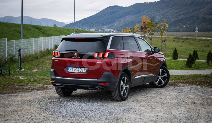 Peugeot 5008 1.6 PureTech 180K GT Line, 1. Majiteľ, Slovenské, I-cockpit, 7miestne