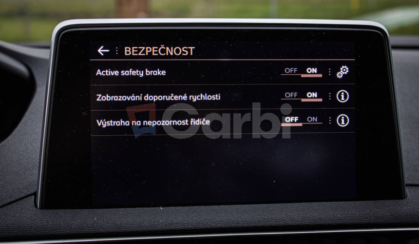 Peugeot 5008 1.6 PureTech 180K GT Line, 1. Majiteľ, Slovenské, I-cockpit, 7miestne