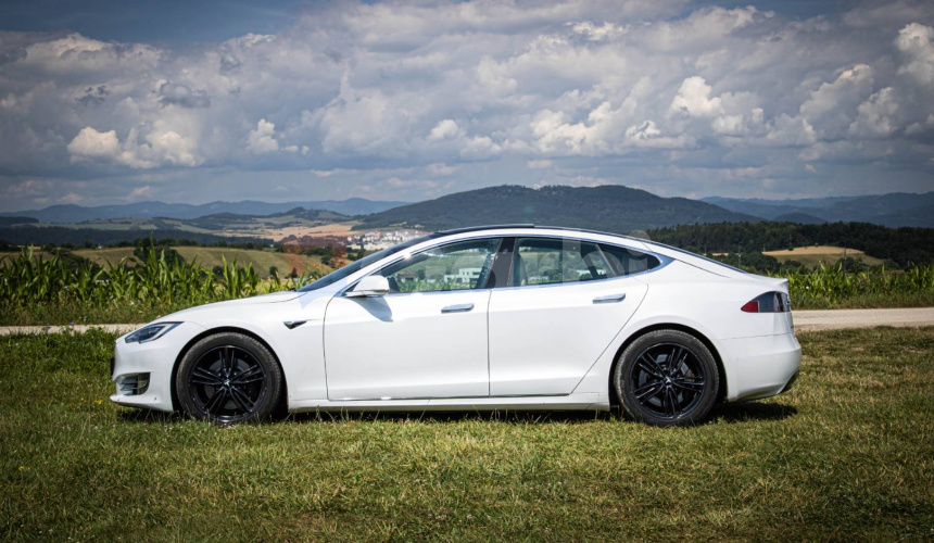 Tesla Model S 90D AWD Nabíjanie zdarma, nový procesor, Autopilot FSD, v záruke, CCS adaptér