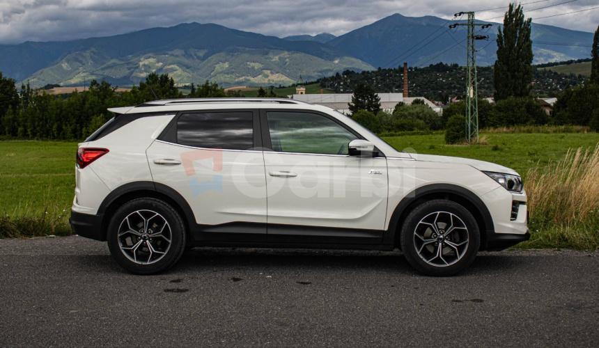 SsangYong Korando 4X4 1.5 LPG M6 Virtual, Kamera, Carplay, Android Auto, Ťažné