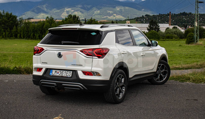 SsangYong Korando 4X4 1.5 LPG M6 Virtual, Kamera, Carplay, Android Auto, Ťažné