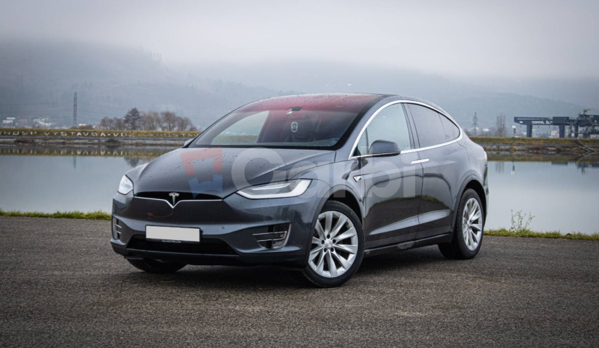 Tesla Model X 90D Premium 7-miestne, Free Supercharger SC01, Carbon, ťažné, odpočet DPH