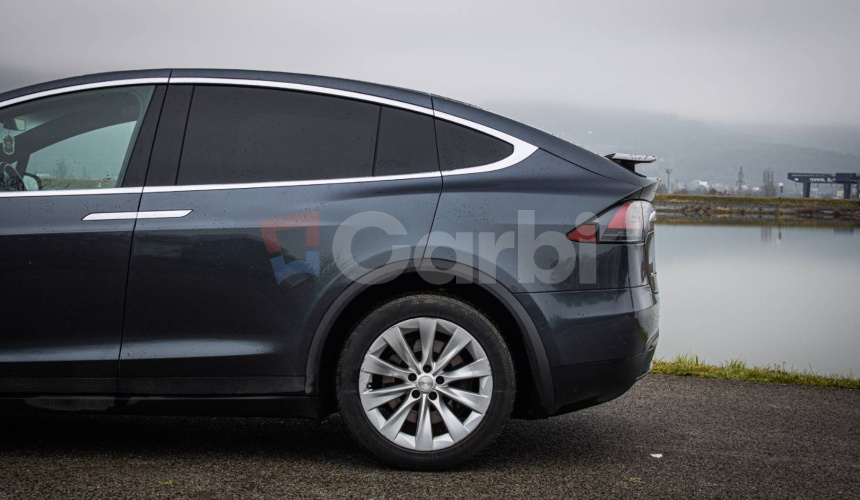 Tesla Model X 90D Premium 7-miestne, Free Supercharger SC01, Carbon, ťažné, odpočet DPH