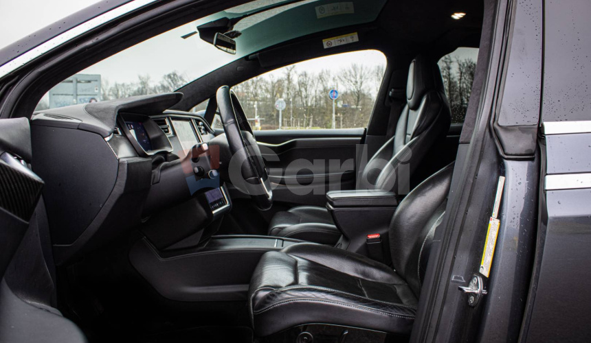 Tesla Model X 90D Premium 7-miestne, Free Supercharger SC01, Carbon, ťažné, odpočet DPH