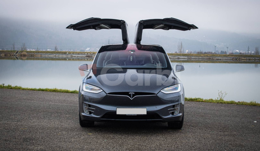 Tesla Model X 90D Premium 7-miestne, Free Supercharger SC01, Carbon, ťažné, odpočet DPH