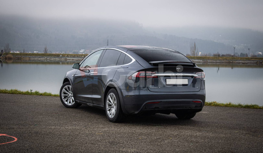 Tesla Model X 90D Premium 7-miestne, Free Supercharger SC01, Carbon, ťažné, odpočet DPH