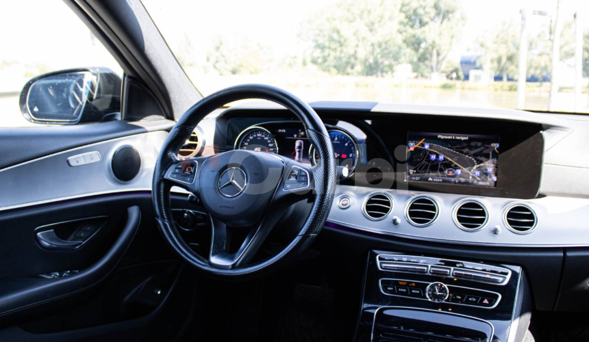 Mercedes-Benz E trieda Kombi 220 d A/T