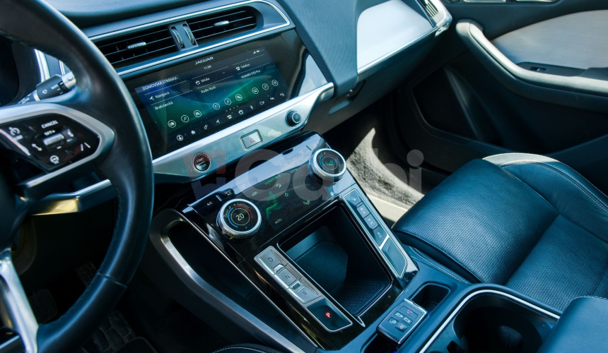 Jaguar I-Pace EV400 AWD 4x4 294kw 400 HP 90 kWh batéria