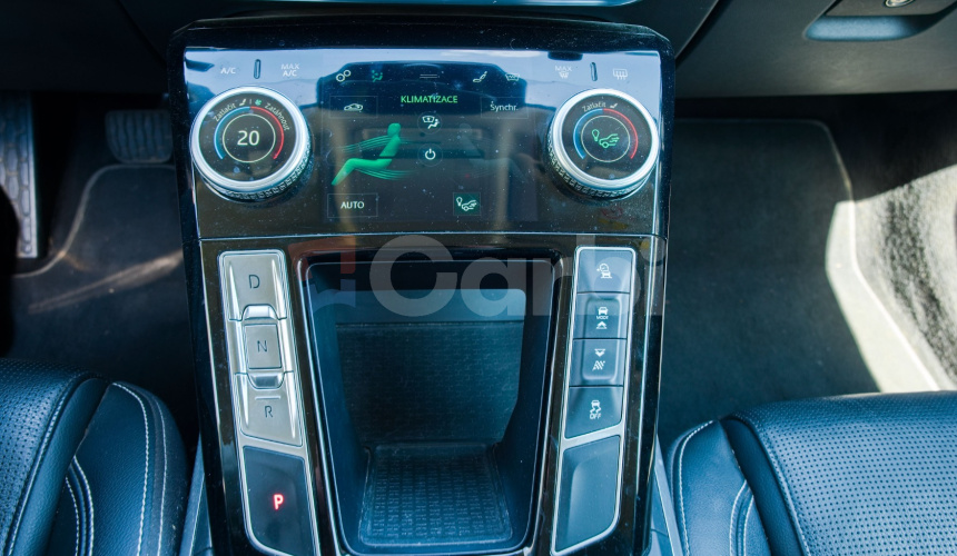 Jaguar I-Pace EV400 AWD 4x4 294kw 400 HP 90 kWh batéria