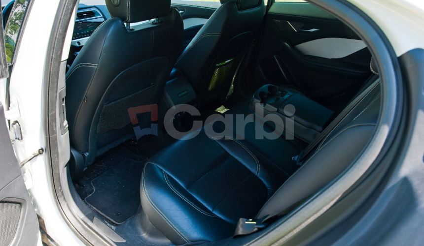 Jaguar I-Pace EV400 AWD 4x4 294kw 400 HP 90 kWh batéria