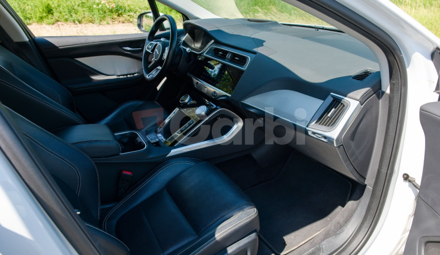 Jaguar I-Pace EV400 AWD 4x4 294kw 400 HP 90 kWh batéria