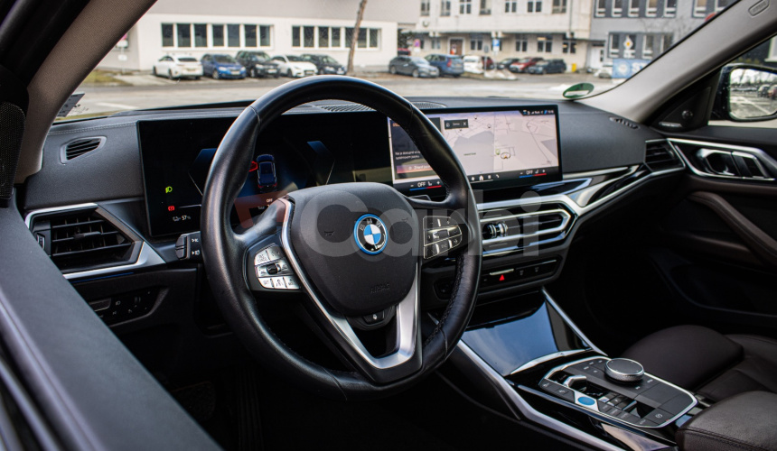 BMW i4 eDrive 40 SOH 95%, Nelakované, HUD, Harman, Odvetrávané sedadlá, DPH