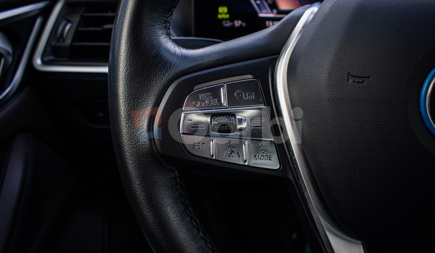 BMW i4 eDrive 40 SOH 95%, Nelakované, HUD, Harman, Odvetrávané sedadlá, DPH