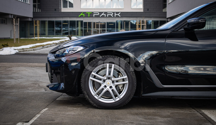 BMW i4 eDrive 40 SOH 95%, Nelakované, HUD, Harman, Odvetrávané sedadlá, DPH