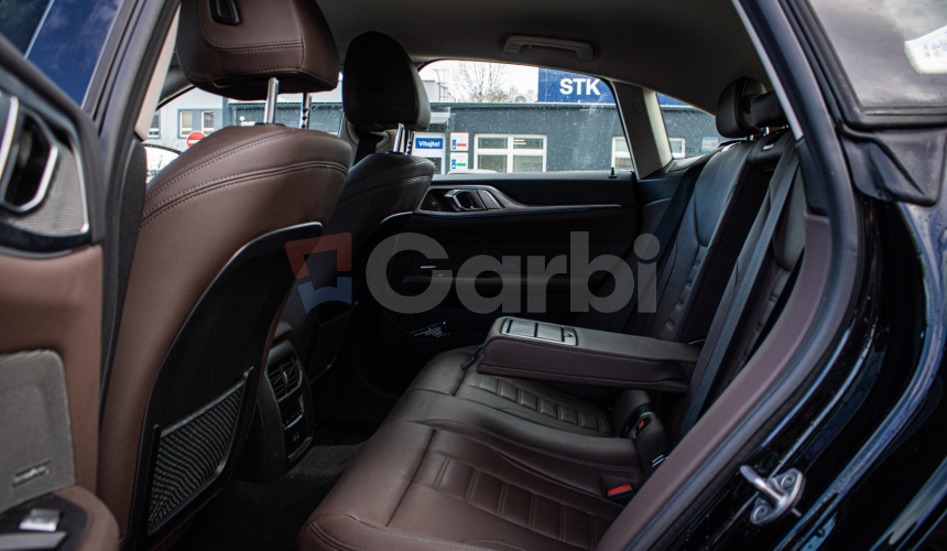 BMW i4 eDrive 40 SOH 95%, Nelakované, HUD, Harman, Odvetrávané sedadlá, DPH