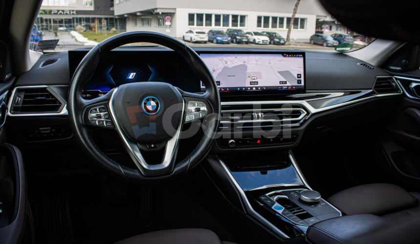 BMW i4 eDrive 40 SOH 95%, Nelakované, HUD, Harman, Odvetrávané sedadlá, DPH