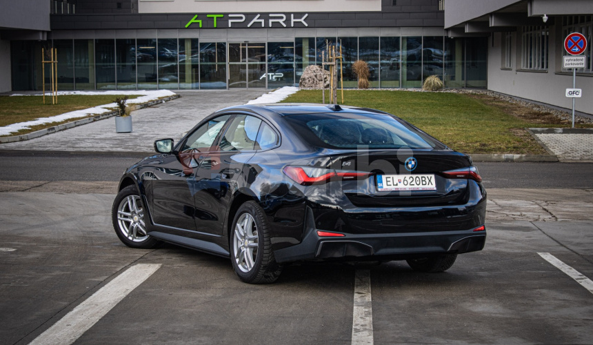 BMW i4 eDrive 40 SOH 95%, Nelakované, HUD, Harman, Odvetrávané sedadlá, DPH