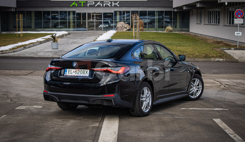 BMW i4 eDrive 40 SOH 95%, Nelakované, HUD, Harman, Odvetrávané sedadlá, DPH